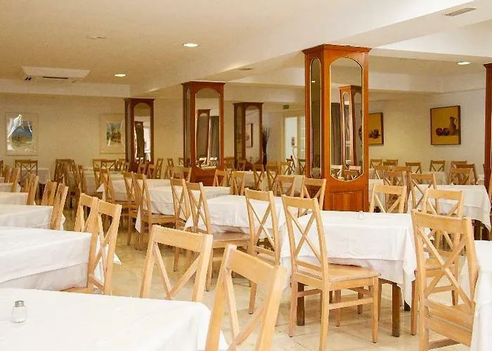 Selva Arenal 2* אל ארנל